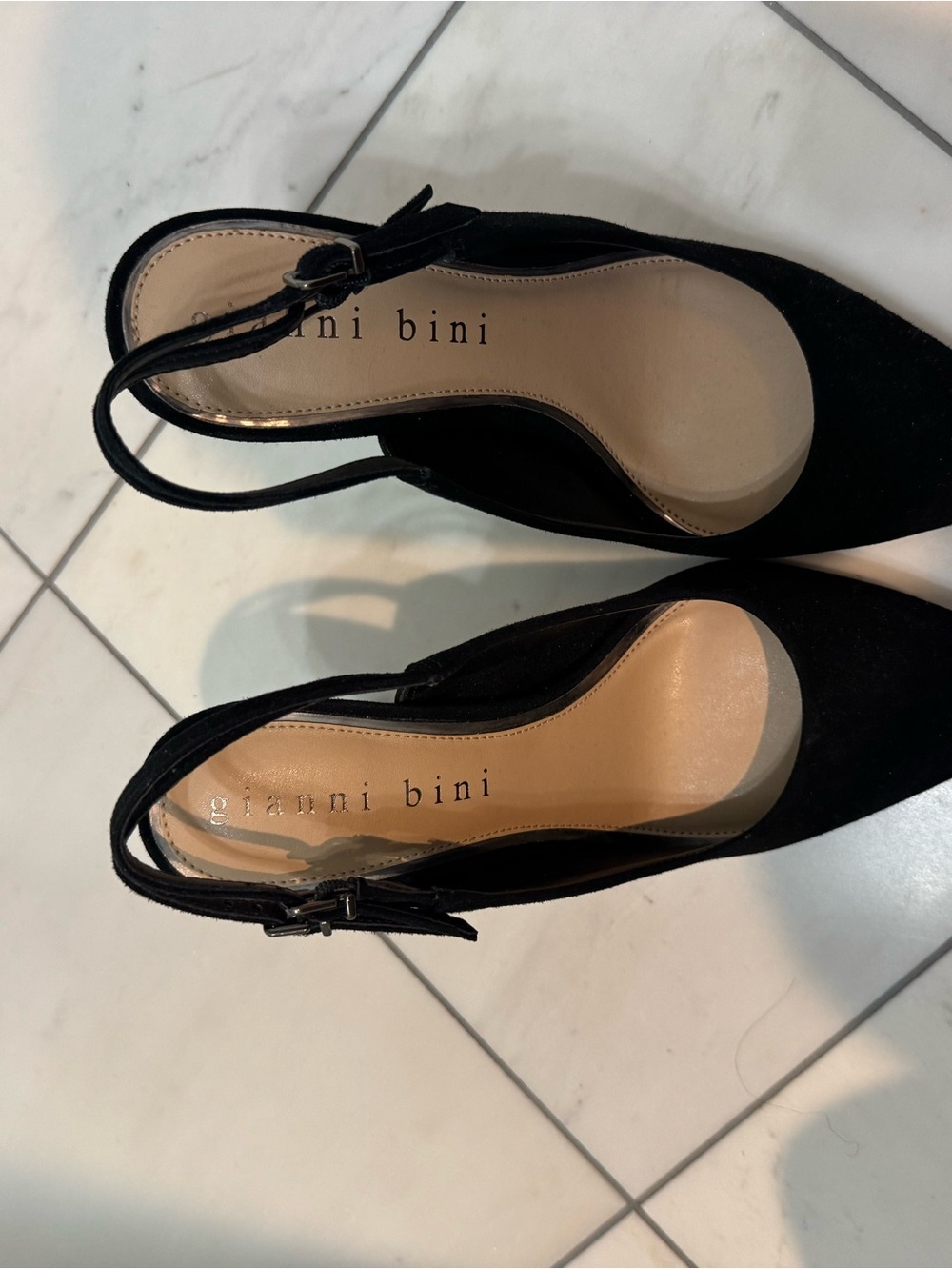 Gianni Bini Black Pointed Slingback Heels